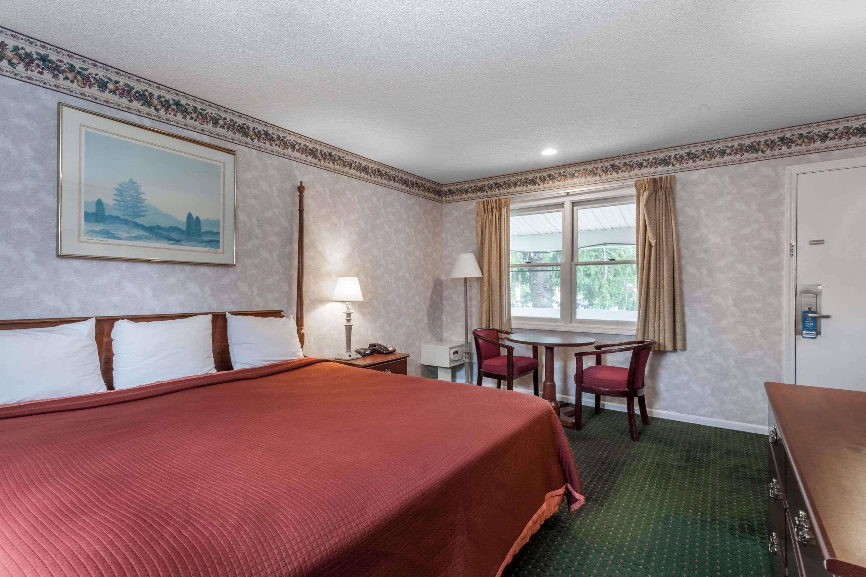 Travelodge By Wyndham Great Barrington Berkshires Экстерьер фото