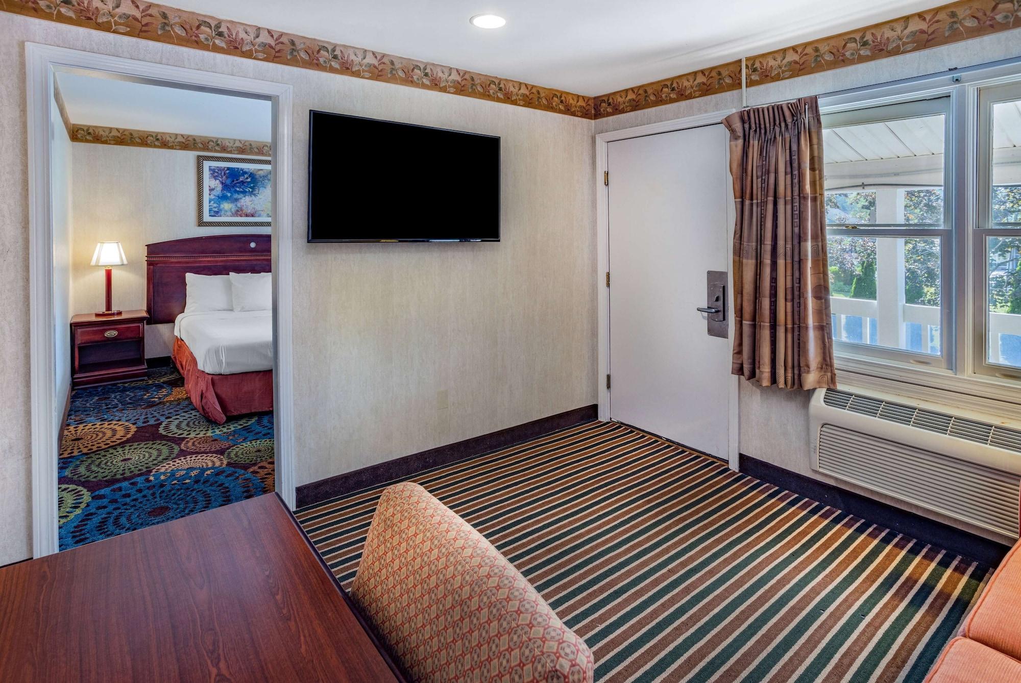 Travelodge By Wyndham Great Barrington Berkshires Экстерьер фото