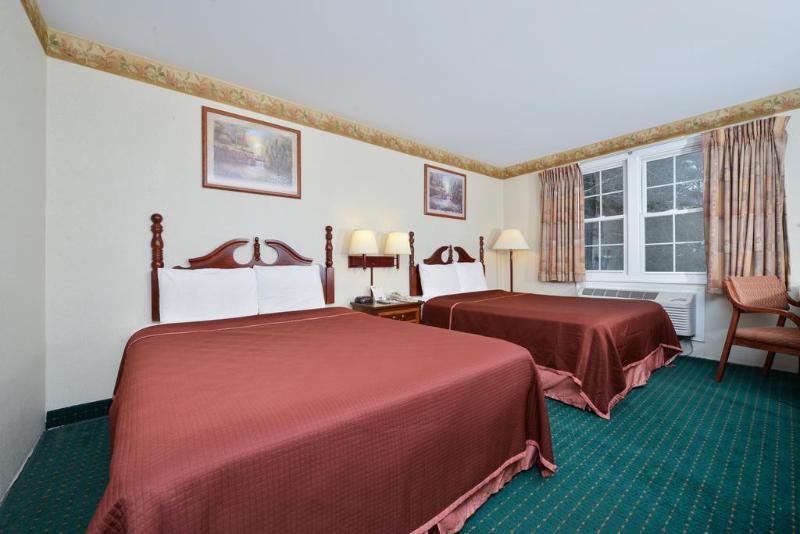 Travelodge By Wyndham Great Barrington Berkshires Экстерьер фото